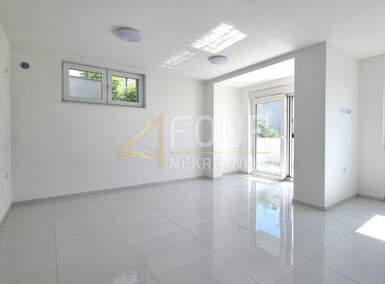 Dvosoban stan, Crikvenica, prodaja, 160000 €, 53 m2