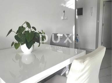 Dvosoban stan, Pula, Centar, prodaja, 177000 €, 50 m2