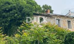 Kuca, Crikvenica, prodaja, 125000 €, 150 m2
