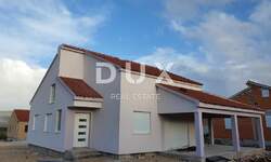 Kuca, Novigrad, Pridraga, prodaja, 259000 €, 130 m2
