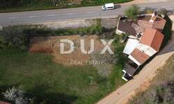 Poslovni prostor, Poreč, prodaja, 350000 €, 446 m2
