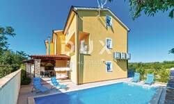 Kuca, Poreč, Frata, prodaja, 465000 €, 290 m2
