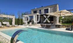 Kuca, Motovun, prodaja, 690000 €, 198 m2