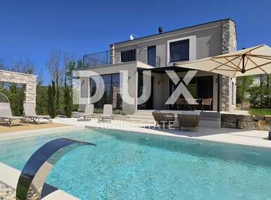 Kuca, Motovun, prodaja, 690000 €, 198 m2