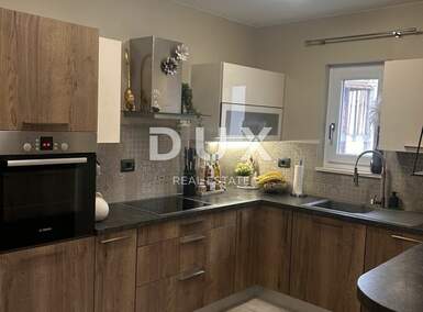 Cetvorosoban stan, Viškovo, Mladenići, prodaja, 299000 €, 100 m2