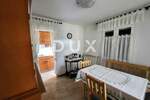 Kuca, Pićan, prodaja, 230000 €, 250 m2