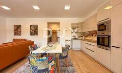 Trosoban stan, Rijeka, Centar, prodaja, 260000 €, 73 m2
