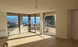Cetvorosoban stan, Opatija, Opatija - Centar, prodaja, 1950000 €, 243 m2