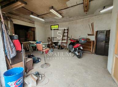 Poslovni prostor, Opatija, Pobri, prodaja, 700000 €, 1116 m2