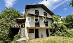 Kuca, Opatija, Veprinac, prodaja, 270000 €, 214 m2