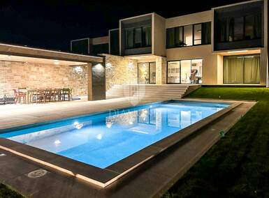 Kuca, Rovinj, prodaja, 1190000 €, 250 m2