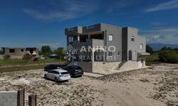 Kuca, Benkovac, Donje Biljane, prodaja, 500000 €, 350 m2